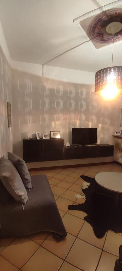 Palazzo Altavilla Deluxe Парма Екстериор снимка